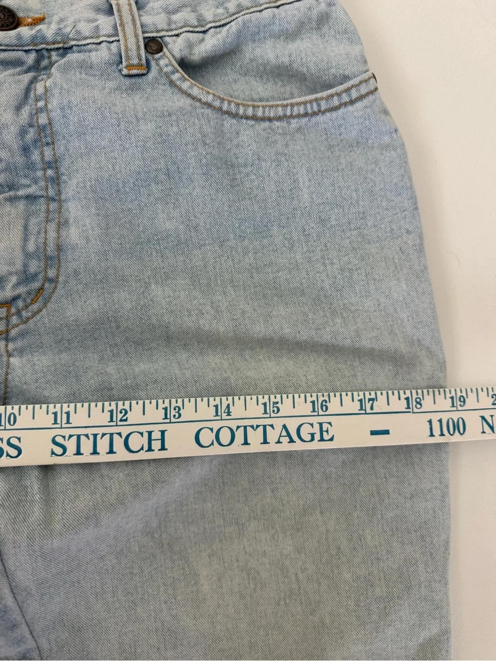 Vintage Moschino Jeans Italy Size 29 Light Wash Straight Leg Heart Peace Y2K 90s